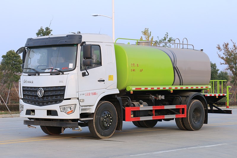 国六14方解放洒水车