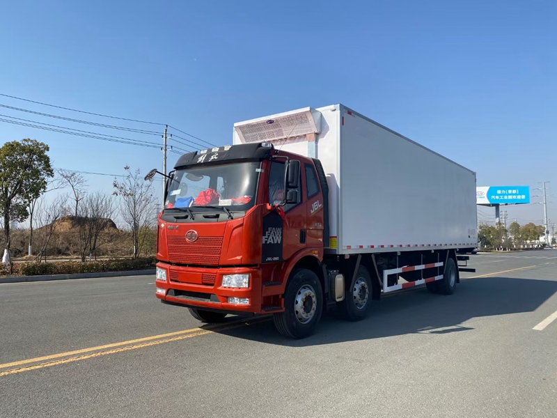 国六 江淮帅铃Q9（6.8米冷藏车）