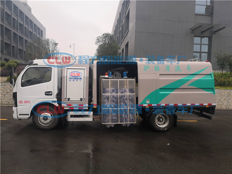 东风4方纯电动护栏清洗车